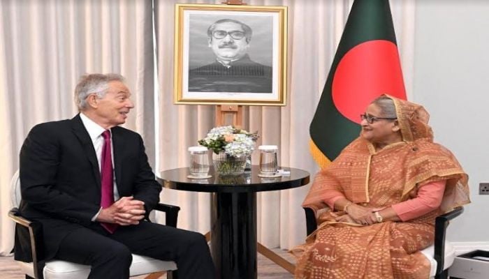 Blair meets Sheikh Hasina, praises Bangladesh's economic uplift 