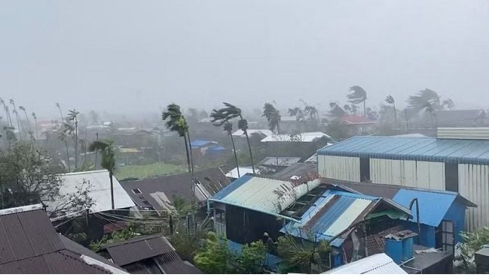 3 killed as Cyclone Mocha slams into Myanmar coast