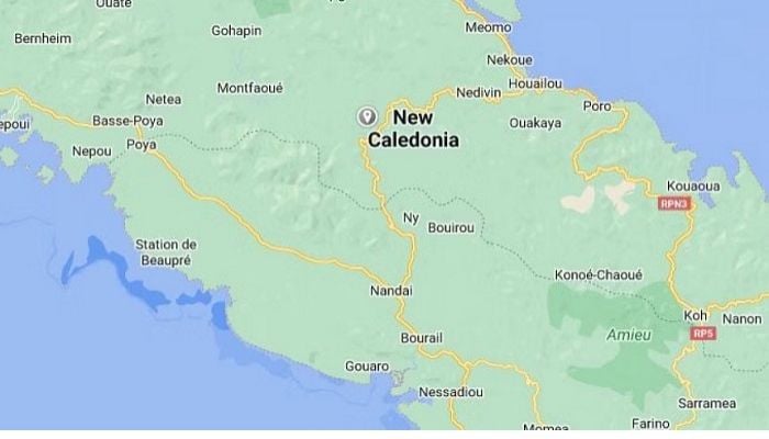 7.7 quake hits near New Caledonia triggering tsunami warning