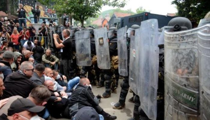Over 30 peacekeepers injured in clashes in northern Kosovo