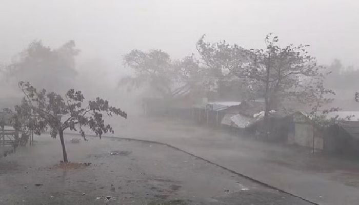 Cyclone Mocha floods Myanmar port city