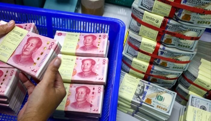 Which 8 countries are using China’s yuan more?