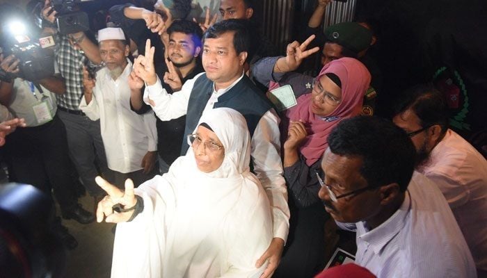 Zahangir’s mother Zayeda elected Gazipur mayor defeating AL's Azmat