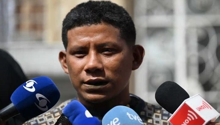 Colombian plane crash: mother told children to leave her so they could survive