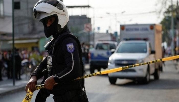 Eight dead in suspected gang violence in Ecuador