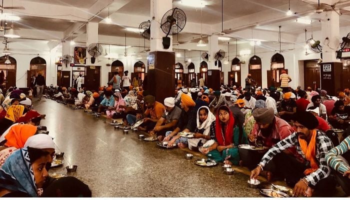 The temple feeding 100,000 people a day