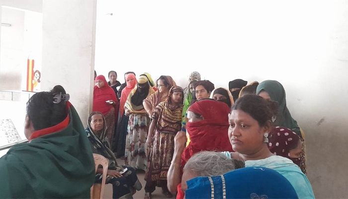 KCC polls: Slow EVM voting dismays voters