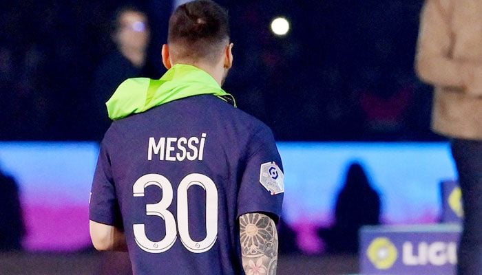 Al Hilal officials in Paris to seal Messi deal: sources