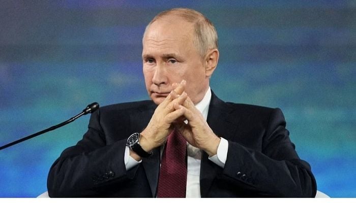 Putin says sent nuclear warheads to Belarus