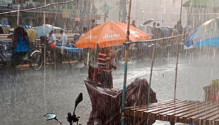 BMD predicts heavy rainfall in 4 divisions