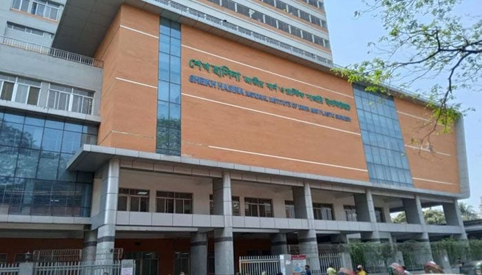 5 burned in Wari fire, FSCD says to avoid lighting stoves, cigarettes