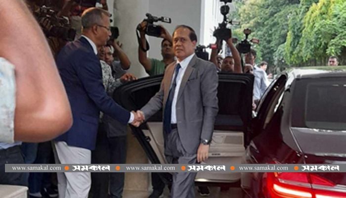 CEC hold closed-door meeting with chief justice 