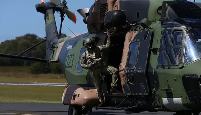 Australia helicopter crash: 4 military crew missing