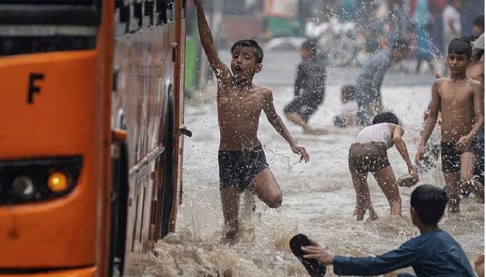 Indian capital faces drinking-water shortage as pumps flooded