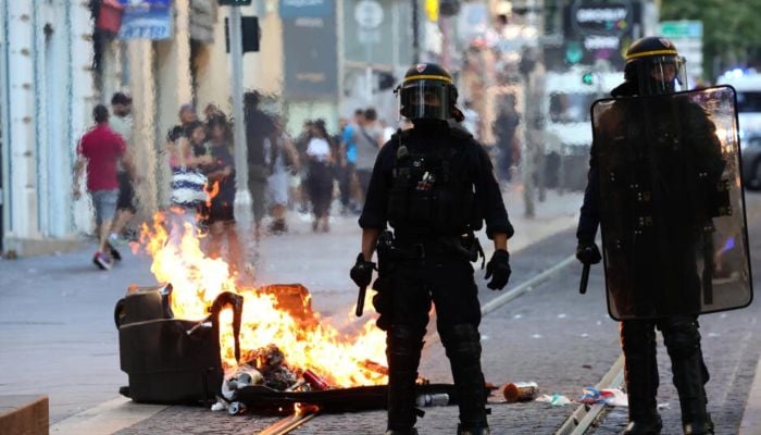 France riot damage racks up $700mn insurance bill