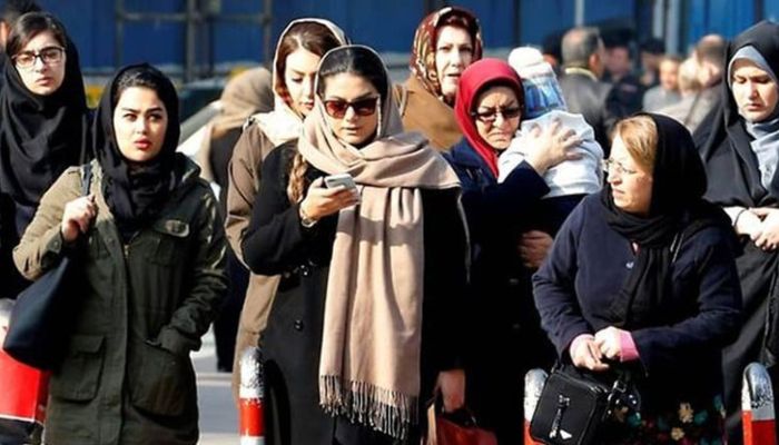 Iran relaunches police patrols against veil violations