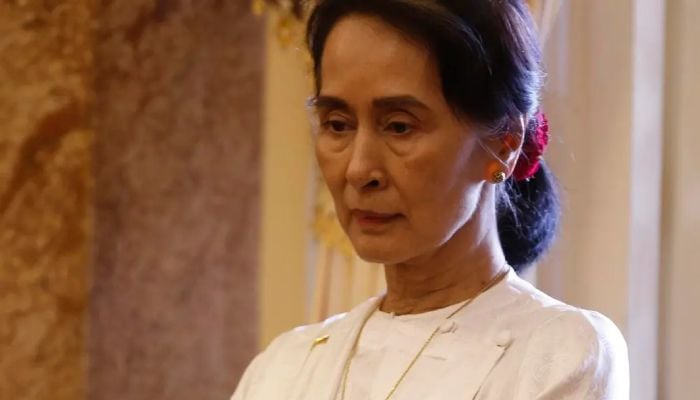 Aung San Suu Kyi moved out of jail to house arrest
