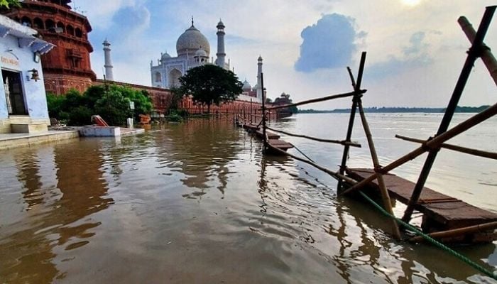 India's Yamuna river laps walls of Taj Mahal after heavy rain