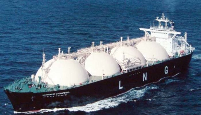 Govt to procure 33.60 lakh MMBtu LNG, 1.60cr liter soybean oil