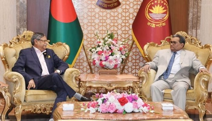 Chief Justice pays courtesy call on President