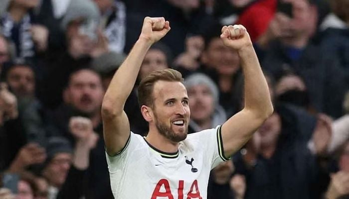Harry Kane signs for Bayern for $109m