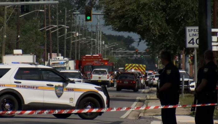 Racist gunman kills three people in Florida store
