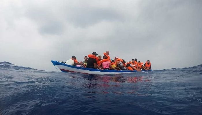 41 migrants die in shipwreck off Italy