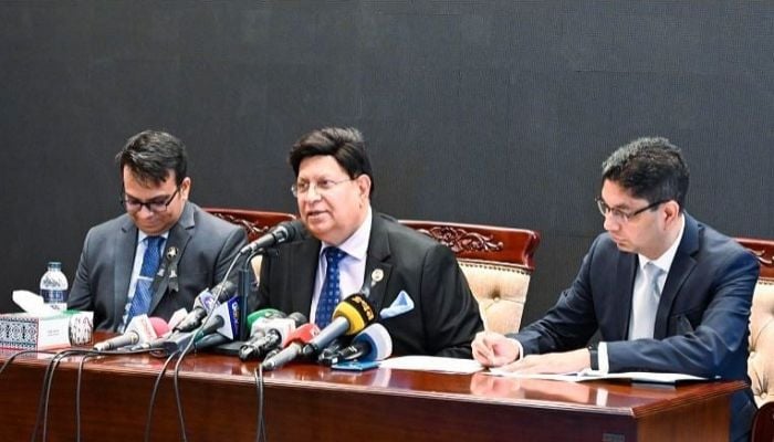 Govt not harassing Dr Yunus: Momen