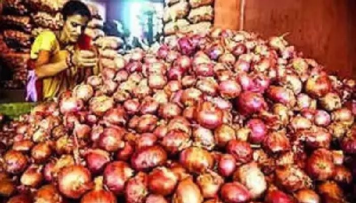Onion prices double within fortnight in India
