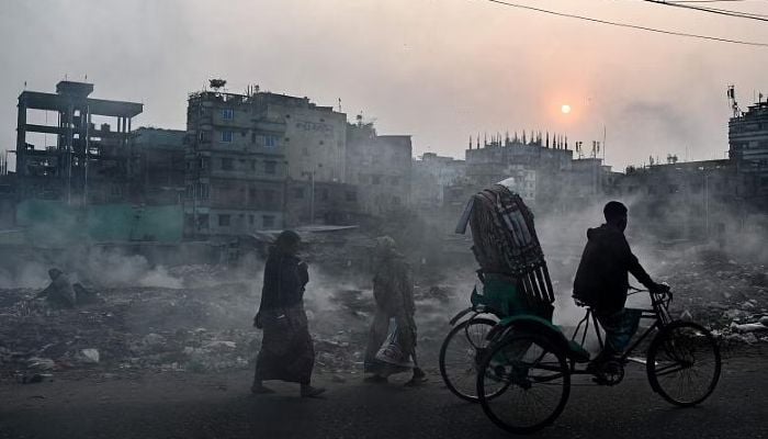Air pollution greatest global health threat: Study