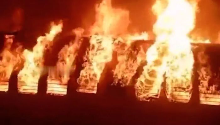 Train fire kills 10, injures 20 in Tamil Nadu