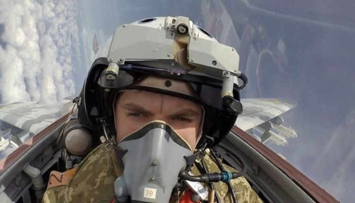 Ukraine air crash kills three pilots