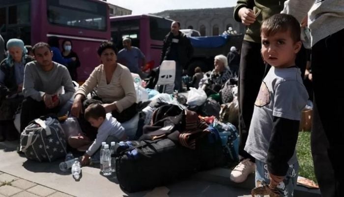 Almost all ethnic Armenians flee Nagorno-Karabakh