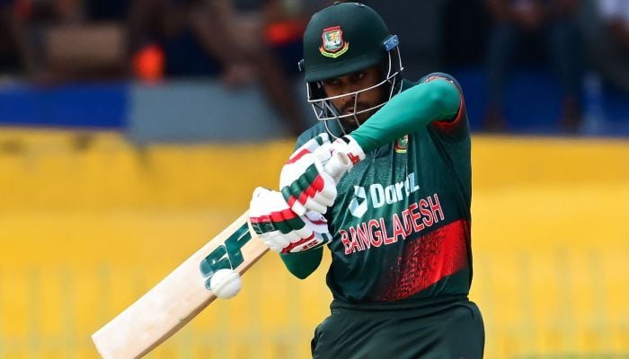 Bangladesh in trouble losing 4 wickets for 59