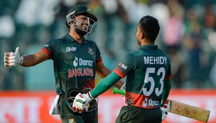 Tigers set Afghans 335-run target 