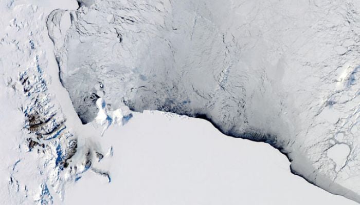 Over 40% of Antarctica's ice shelves lost mass in 25 years