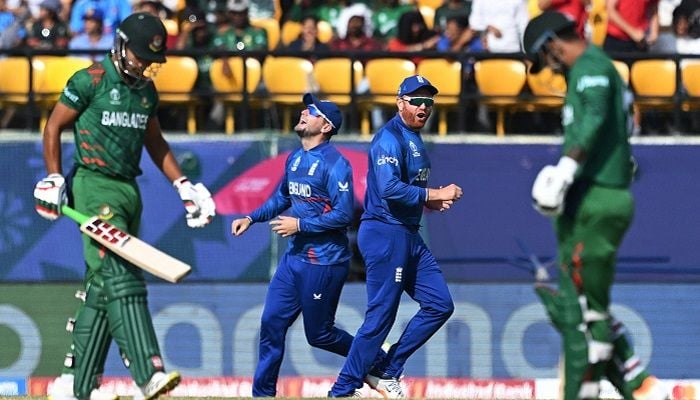 England bounce back by thrashing Bangladesh