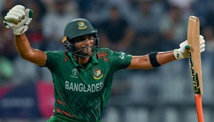 Bangladesh suffer crushing defeat despite Mahmudullah's century