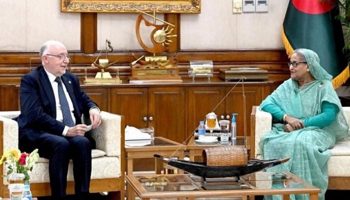 PM seeks ICAO's assistance for standard aviation services 