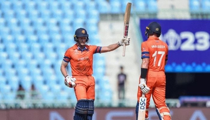 Engelbrecht, Van Beek hit maiden ODI fifties to rescue Dutch