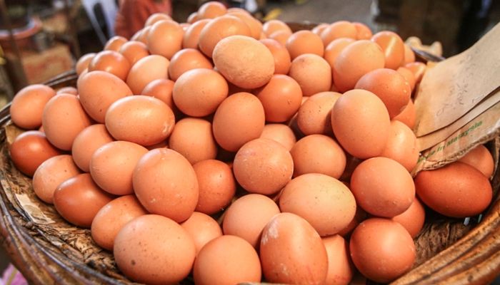 Eggs being sold at Tk12 per piece in Dhaka