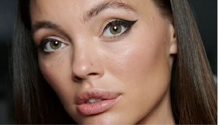 The elusive art of sculpting winged eyes