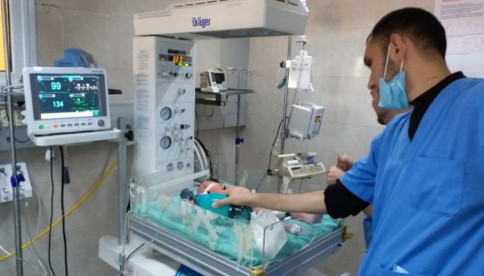 120 incubator babies at risk after Israel cuts Gaza fuel: UN