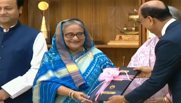 HSC results handed over to PM