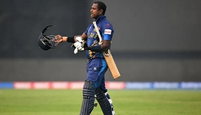 Mathews becomes first 'timed out' dismissal in international cricket