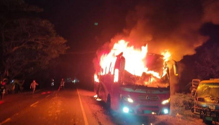 BNP-Jamaat torches 197 vehicles in last 24 days