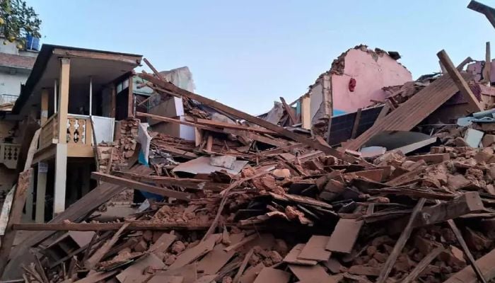 Death toll rises to 132 in Nepal earthquake