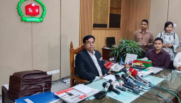 Donald Lu’s letter won't have any effect on polls schedule: EC