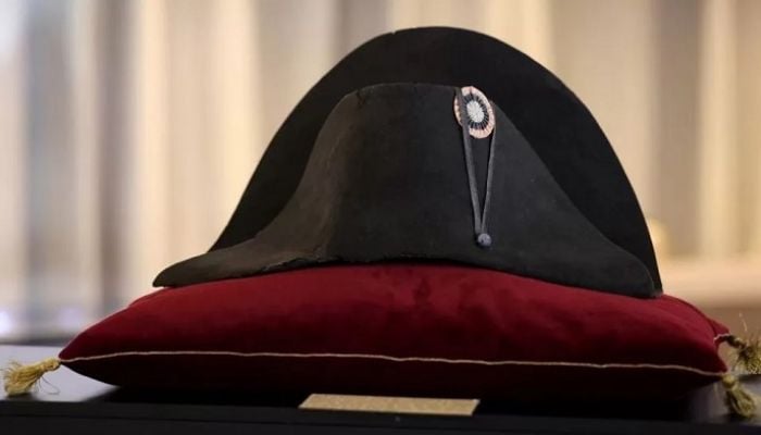 Napoleon Bonaparte's hat to go on sale