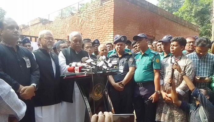 BNP top brass cannot avoid responsibility of anarchy: Home Minister